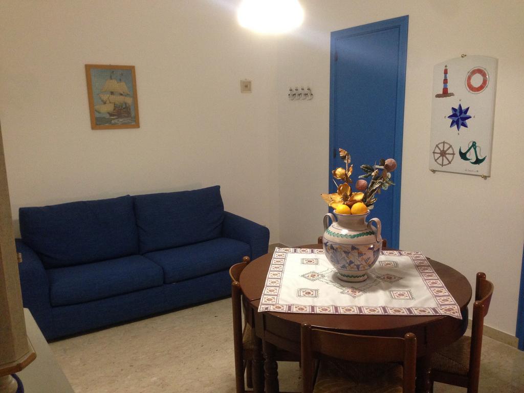 Casa Con Verande Sul Mare A 2 Minuti A Piedi Dalla Spiaggia Кустоначи Номер фото